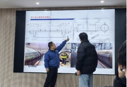 ​365英国上市公司师生赴天水星火机床有限责任公司开展毕业实习